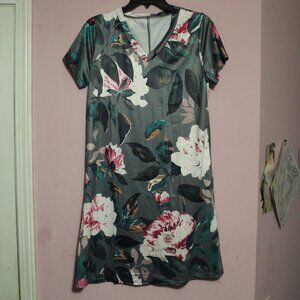 Casual Gray Knee Length Floral Short Sleeve V Neck Dress